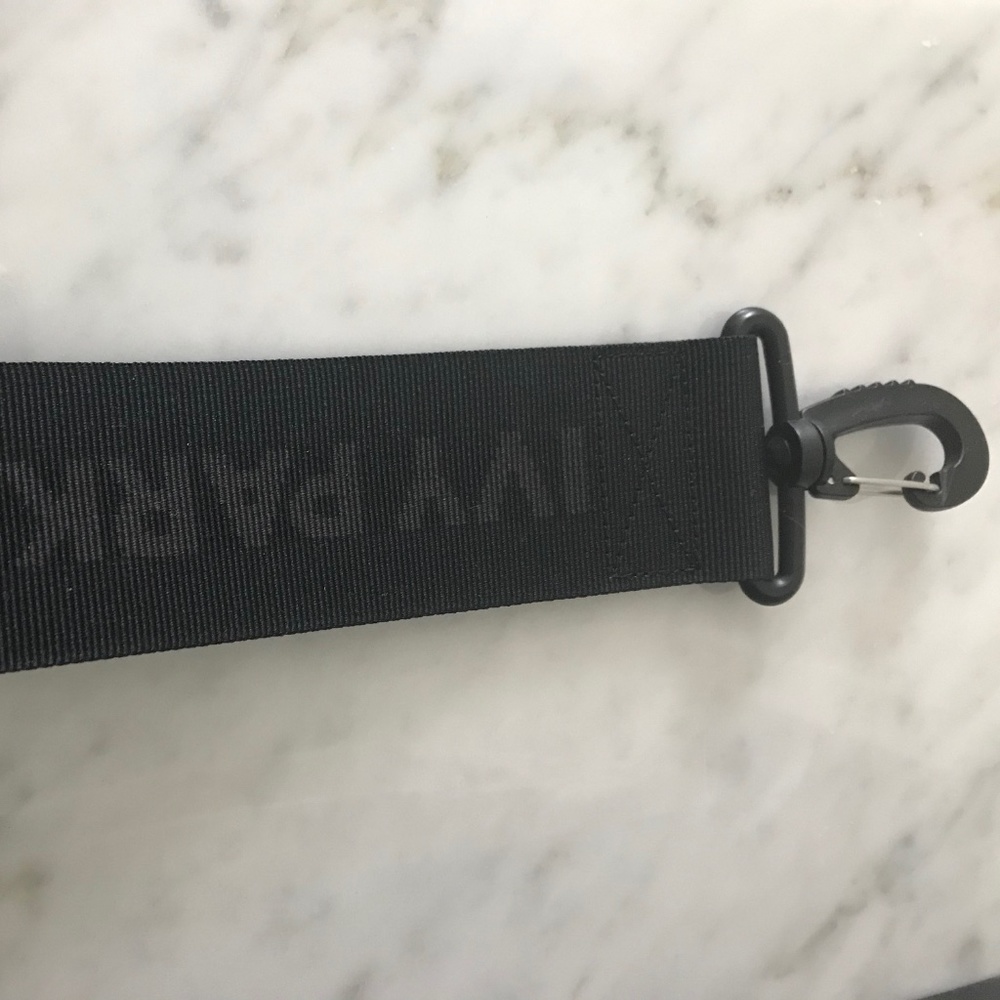 Adidas Ivy Park Drip 2 accessories